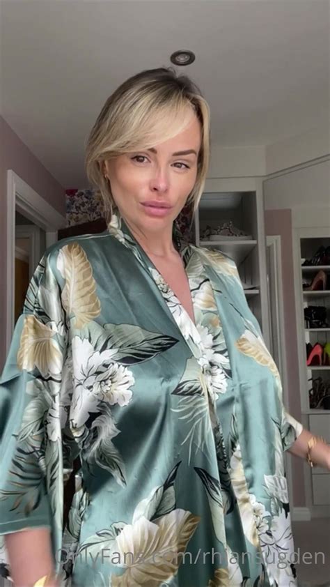 sexy milf boobs|Hot Milf Boobs Porn Videos .